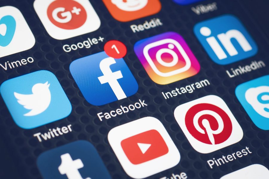 Do's and don't of social media